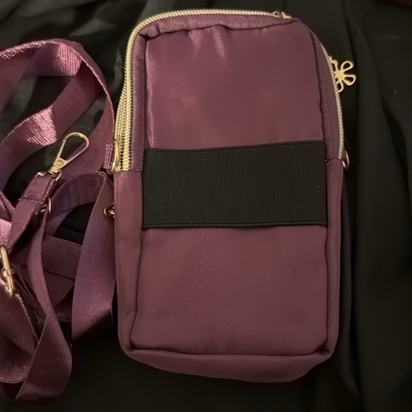 Purple Pompompurrin crossbody with Cute Flower zippers - Picture 4 of 4